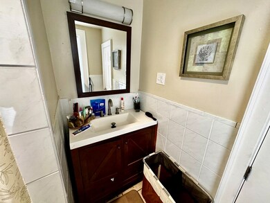 27 W 5th St, Lowell, MA 01850 - photo 6