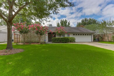 14123 Myrtlea Dr, Houston, TX 77079 - photo 3