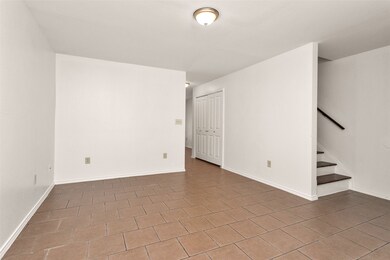 2156 Hopper Rd unit B, Houston, TX 77093 - photo 5