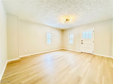 8720 Olde 8 Rd, Northfield, OH 44067 - photo 2