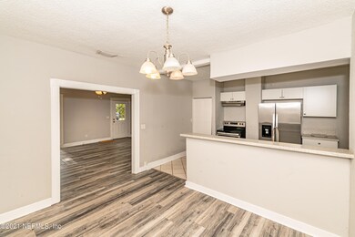 4 DIning Area