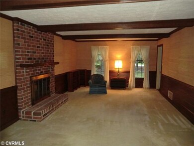 Den/Family/Great Room - Fantastic Family room - Br