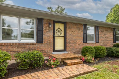 3840 Joshua Cir, Lexington, KY 40514 - photo 3