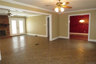 104 Knox St, Statesville, NC 28677 - photo 4