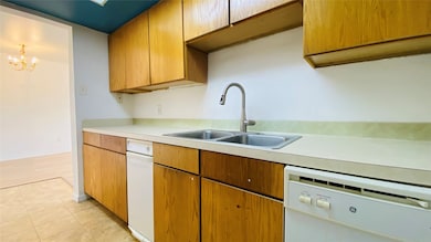 2824 S Bartell Dr unit 28, Houston, TX 77054 - photo 5