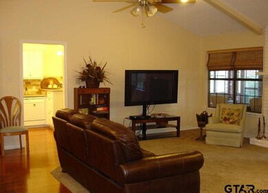 424 Amberwood Cir, Tyler, TX 75701 - photo 7