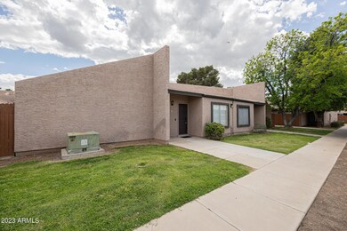 629 N Mesa Dr unit 14, Mesa, AZ 85201 - photo 2