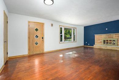 9086 3rd St, Berrien Springs, MI 49103 - photo 5