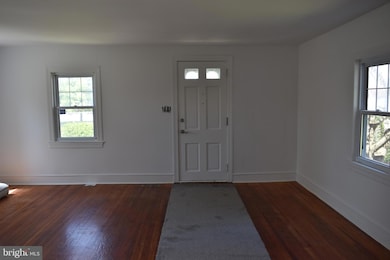 10 Grove St, Glassboro, NJ 08028 - photo 3