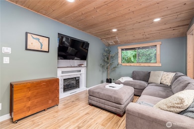 31 N Deer Ln E, Hoodsport, WA 98548 - photo 6