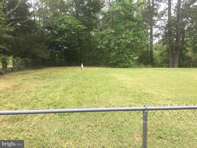 23415 S Patuxent Beach Rd, California, MD 20619 - photo 2