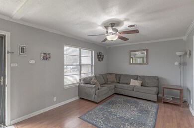 1204 Tanglewood Dr, Cleburne, TX 76033 - photo 6