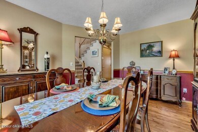 8Formal DIning.jpg-SMALL