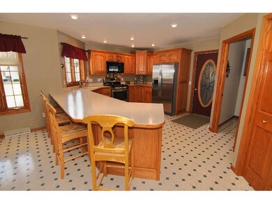 7108 Karl Ave, Belleville, WI 53508 - photo 3