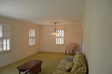 306 Charlotte Dr, Shelbyville, TN 37160 - photo 5