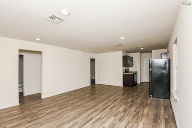 1603 Cole St, Wichita Falls, TX 76301 - photo 6