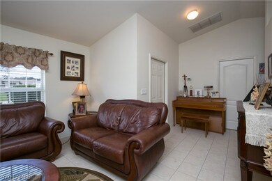 147 Viewpoint Dr, Lehigh Acres, FL 33972 - photo 6