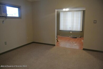 1312 Dartmouth St, Scranton, PA 18504 - photo 4