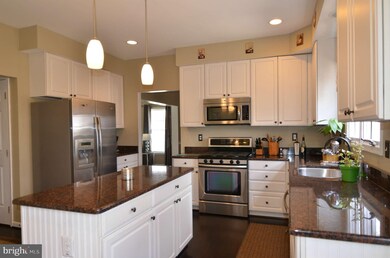 11728 Mayfair Field Dr, Lutherville Timonium, MD 21093 - photo 6