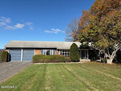 61 Tor Ct, Pittsfield, MA 01201 - photo 6