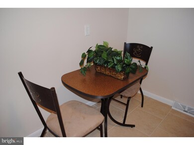 740 W 11th St, New Castle, DE 19720 - photo 5