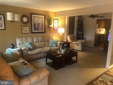 113 Bradley Ct, Clementon, NJ 08021 - photo 3