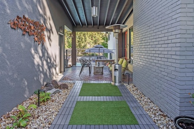 2276 Hoxton Ct, Columbus, OH 43220 - photo 3