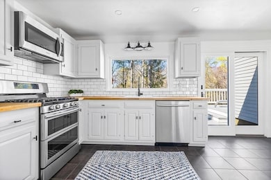 2 Crooked Meadow Ln, Hingham, MA 02043 - photo 7