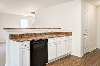 9630 Weikert Rd, Charlotte, NC 28215 - photo 4