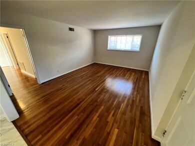 1610 W Northwest Blvd unit D, Winston Salem, NC 27104 - photo 3