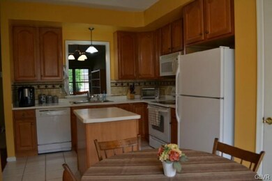 6629 Mine Dr, Macungie, PA 18062 - photo 3