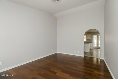 003-photo-living-room-9048992