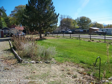 510 N 6th St, Silt, CO 81652 - photo 7