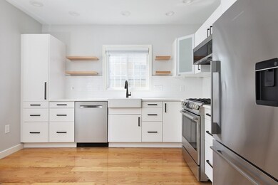 32 Hanson St unit 1, Somerville, MA 02143 - photo 2
