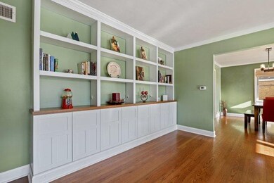 377 E Webster Ave, Elmhurst, IL 60126 - photo 5