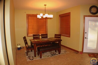 4409 SW Brandywine Ln, Topeka, KS 66610 - photo 5