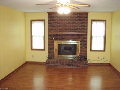 946 Greencastle Rd, Asheboro, NC 27205 - photo 7