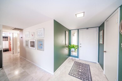 07 - Entry Way