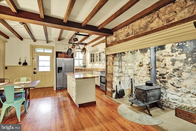 615 W Bellevue Ave, Reading, PA 19605 - photo 7