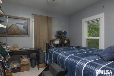 747 Sylvan Ct, Davenport, IA 52803 - photo 4