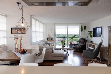 1300 Saint Charles Place unit PH12, Pembroke Pines, FL 33026 - photo 2