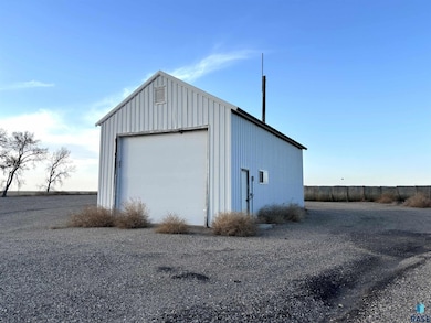 36008 S Dakota 26, Orient, SD 57467 - photo 5