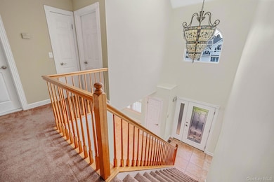 2 Max Way, ComMacK, NY 11725 - photo 5