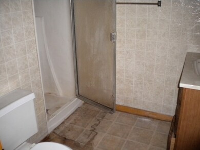 536 N Mcaree Rd, Waukegan, IL 60085 - photo 7