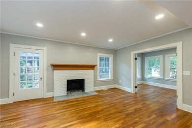 1640 Compton Rd, Cleveland, OH 44118 - photo 7