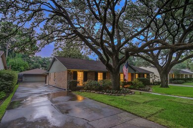 10030 Chevy Chase Dr, Houston, TX 77042 - photo 4