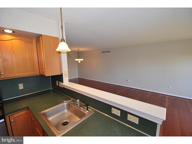 626 New Market Dr, Souderton, PA 18964 - photo 4