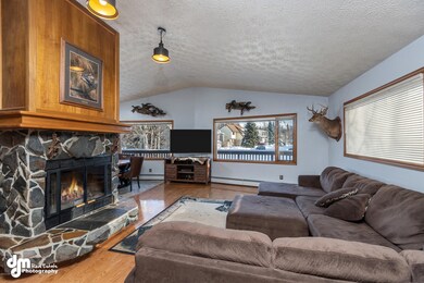 Living Room_MAX-66148-FULL
