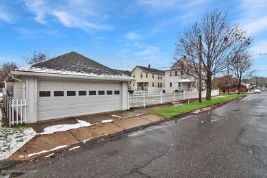 357 Shoemaker St, Kingston, PA 18704 - photo 4