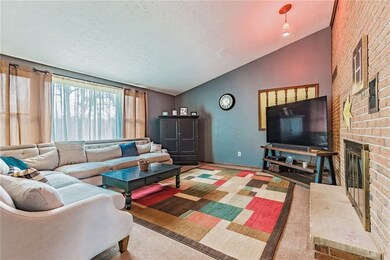 Spacious living room